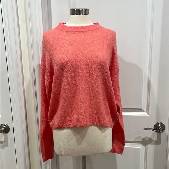New! JOIE Wool Blend Namio Sweater Button Detail Color: Rose Size Large - Picture 3 of 15